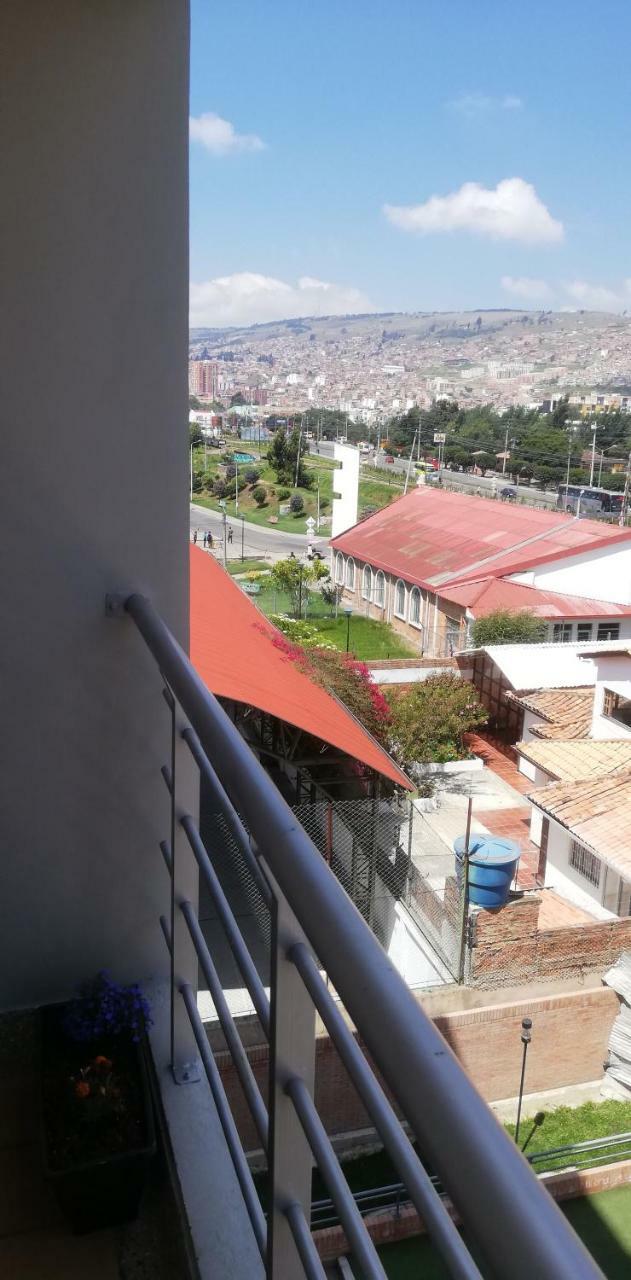 Habitación con baño privado Tunja Exterior foto